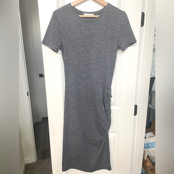 Fitted Midi length dress - Picture 1 of 2